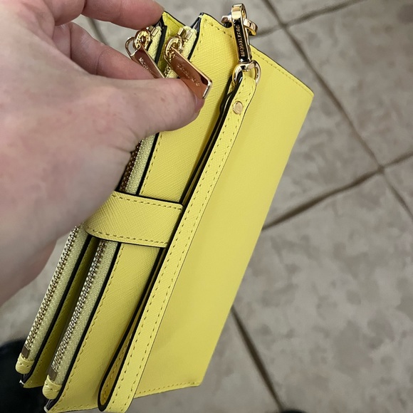 Michael Kors Jet Set Travel Lg Double Zip Wristlet Leather Wallet sunshine ⭐️ - Picture 10 of 11